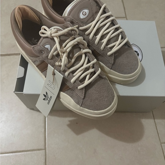 Adidas Bad Bunny Campus. Size 9. NEW. Sand Beige/Brown/Cream White. - Picture 4 of 7